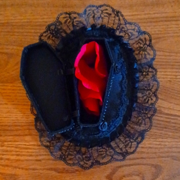 Handmade coffin cocktail hat goth gothic morbid - Picture 4 of 5